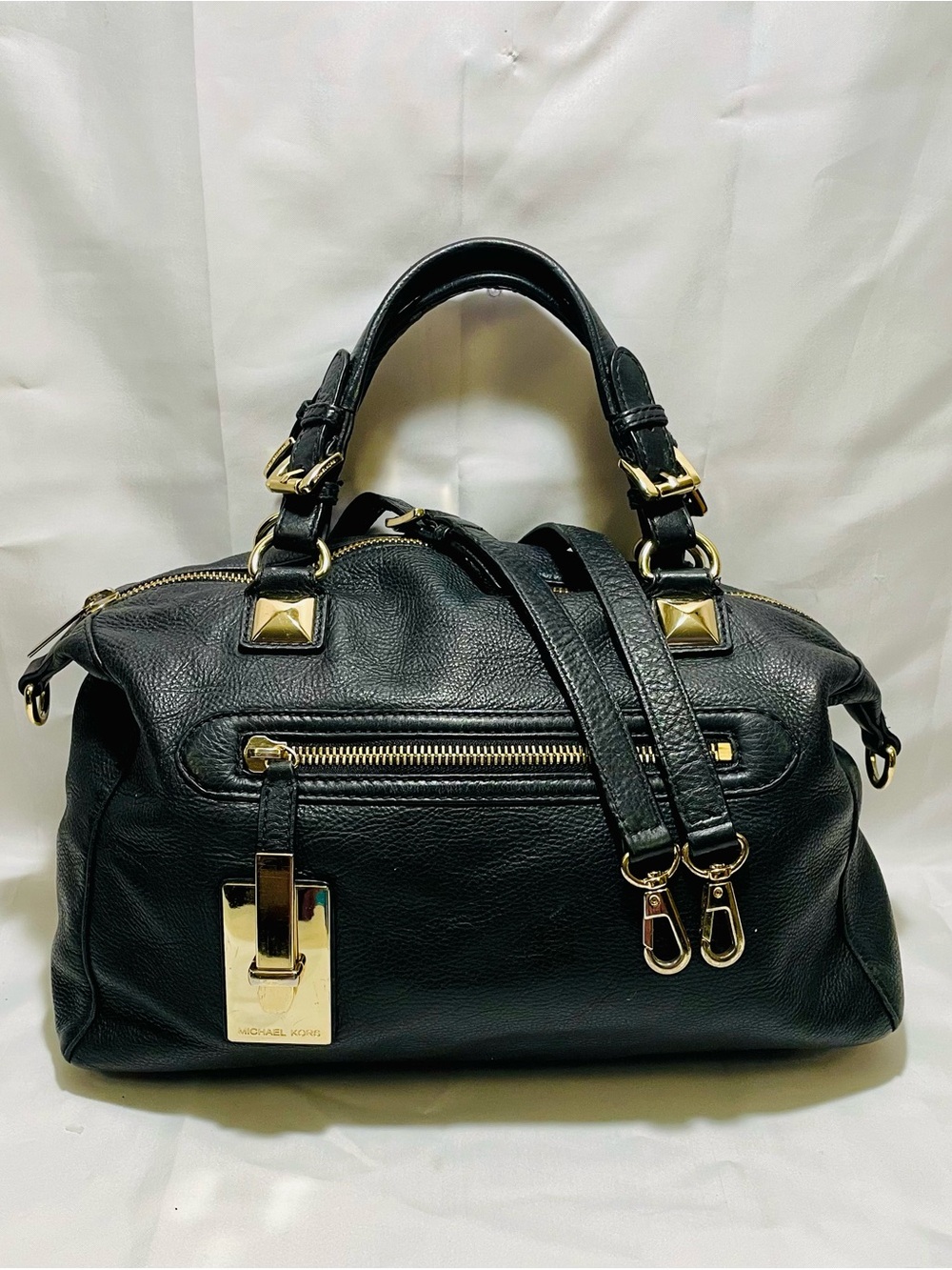 Michael Kors Calista Large Leather Shoulder Bags